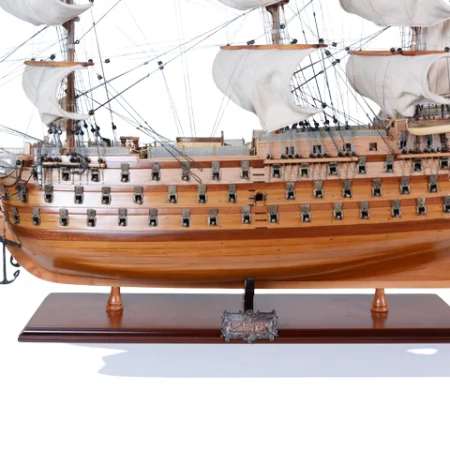 Ekskluzywny model żaglowca HMS Victory z rozwiniętymi żaglami - VIC45R